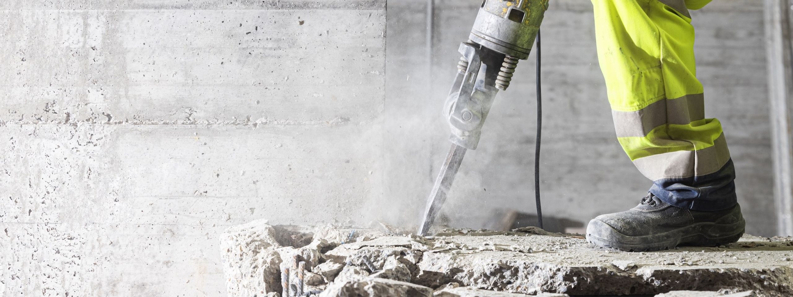 Bauarbeiter mit Presslufthammer